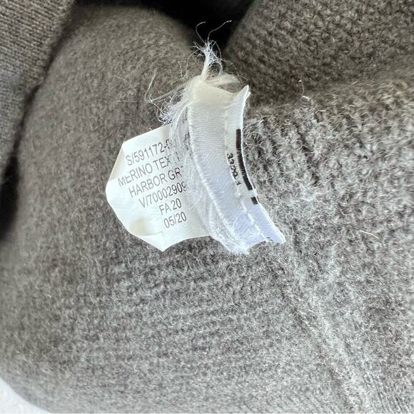 Banana Republic x Baruffa Italian Merino Yarn Sweater - Picture 7 of 11